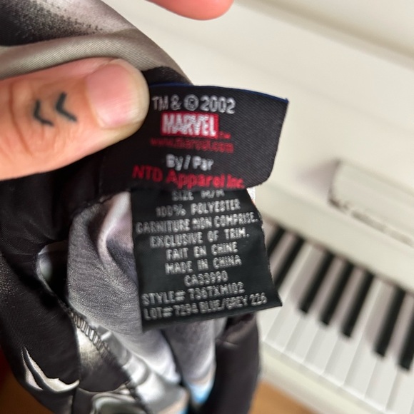 Marvel Wolverine Graphic Kids Shirt - Black and Yellow M 12 - Picture 4 of 16